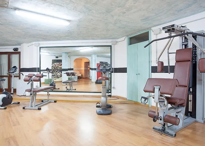 Stefania Boutique By The