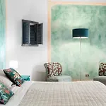 Stefania Boutique By The Hotell