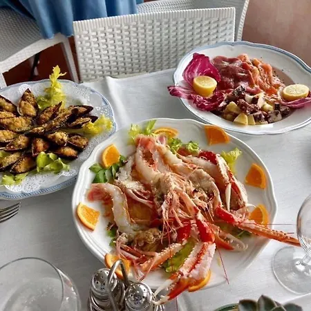 Готель Stefania Boutique By The 4*