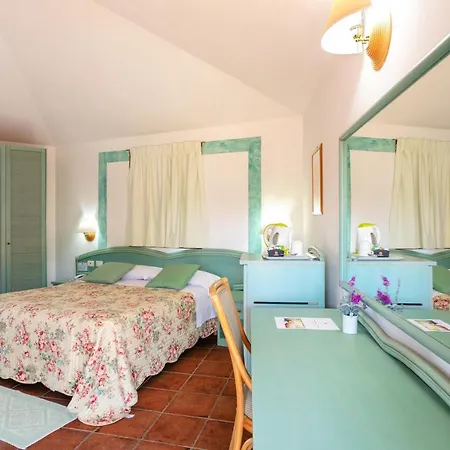 Otel Stefania Boutique By The 4*