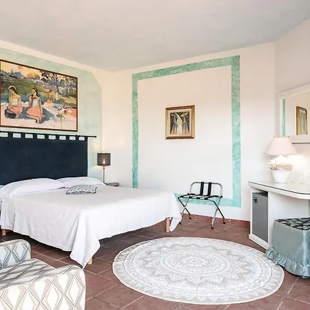 Stefania Boutique By The 4* Olbia