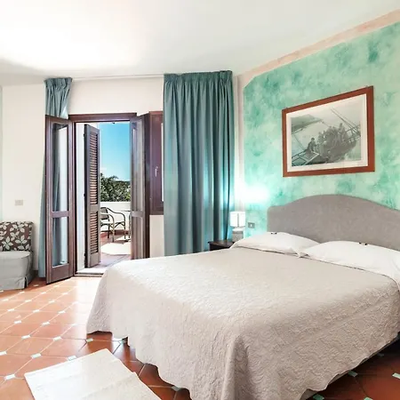 Stefania Boutique By The Готель 4*