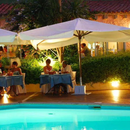 Hotel Stefania Boutique By The