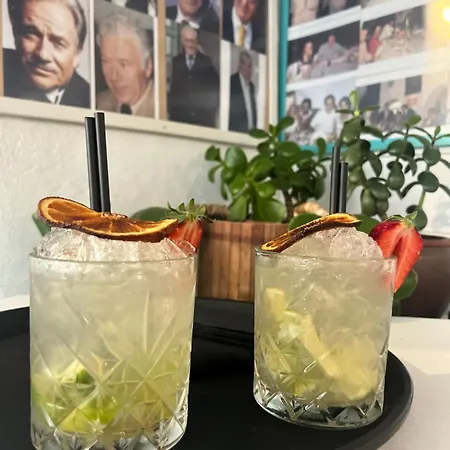 斯特法尼亚海滩边酒店