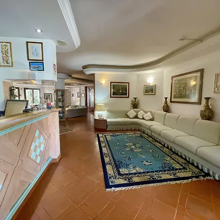 Szálloda Stefania Boutique By The Olbia