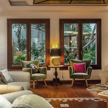 Stefania Boutique By The Ольбія