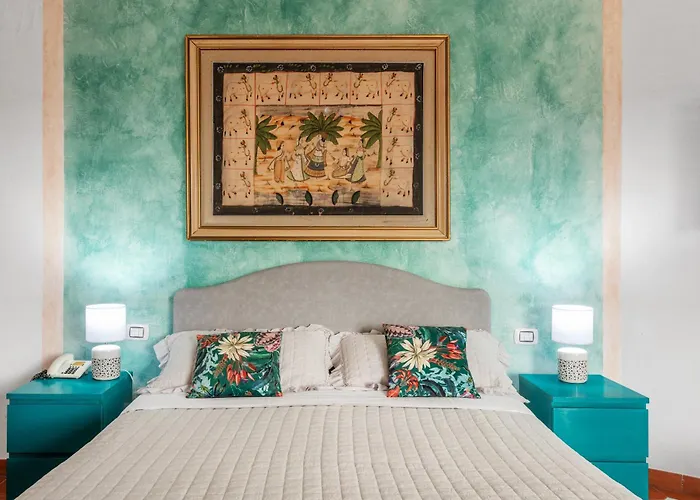 Stefania Boutique By The 4* Olbia